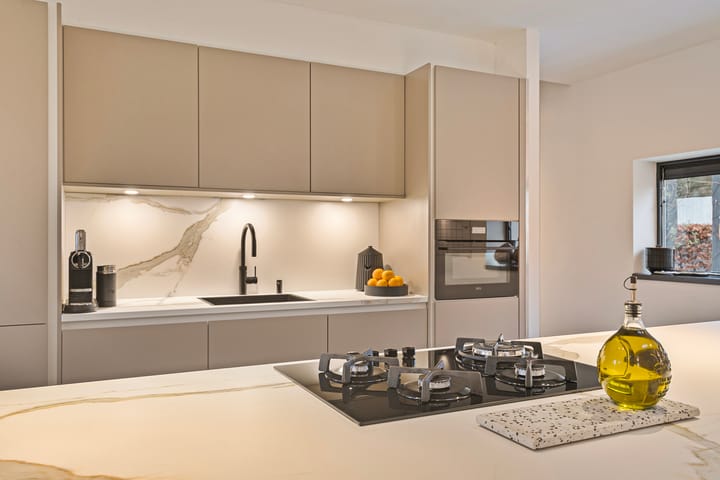 Foto 12 van Trompstraat 5