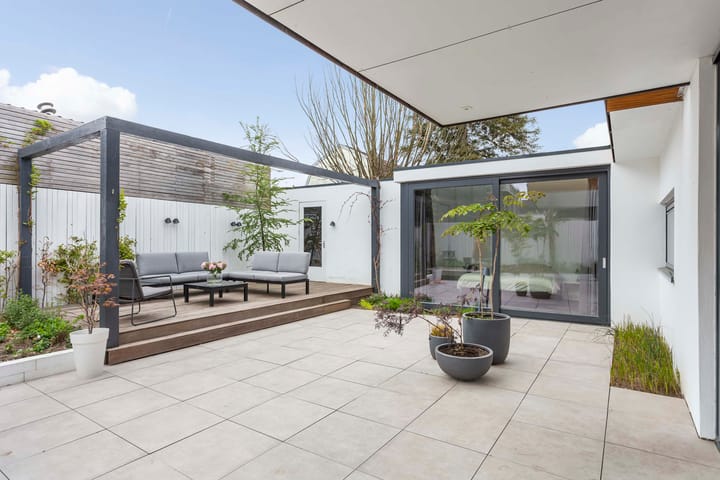 Foto 40 van Trompstraat 5