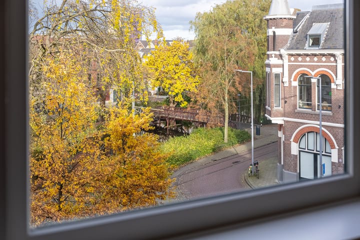 Foto 15 van Proveniersplein 4