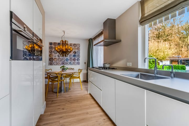 Foto 16 van Beeklaan 8