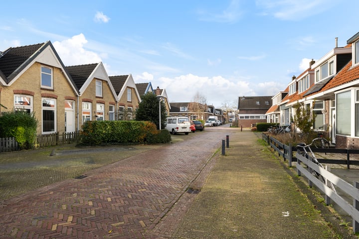 Bekijk foto 28 van Willem Loréstraat 66