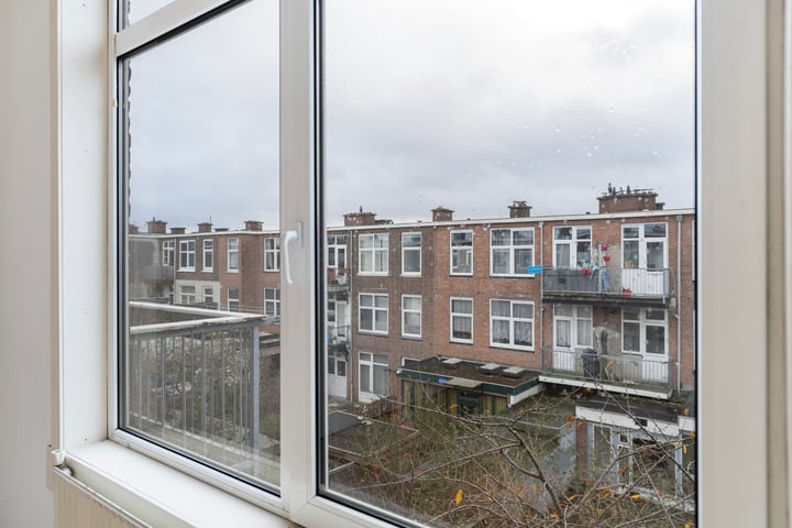 View photo 14 of Rhododendronstraat 70