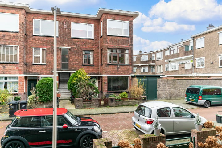 Bekijk foto 38 van Van Lansbergestraat 71