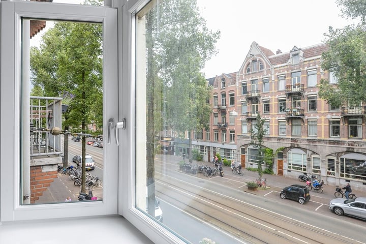 Bekijk foto 3 van Bilderdijkstraat 144-2