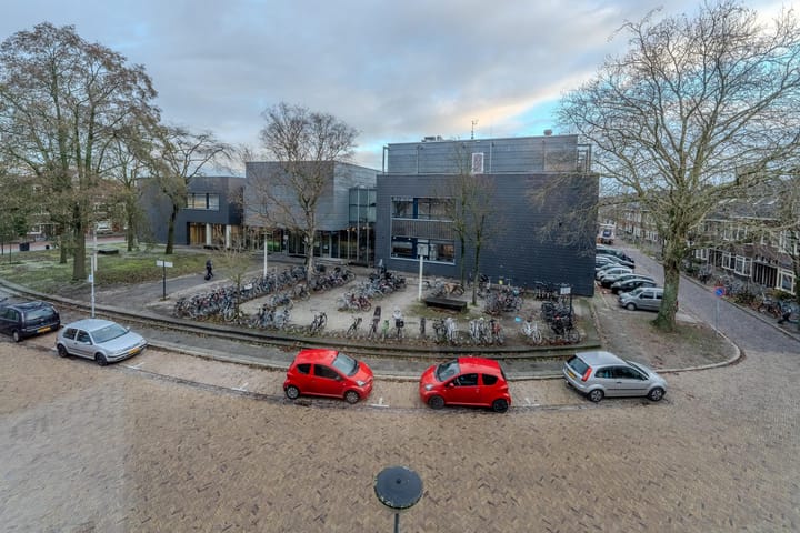 Foto 32 van Eyssoniusplein 3-B