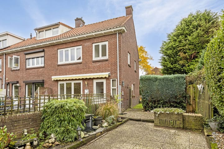 Foto 28 van Ahornstraat 1