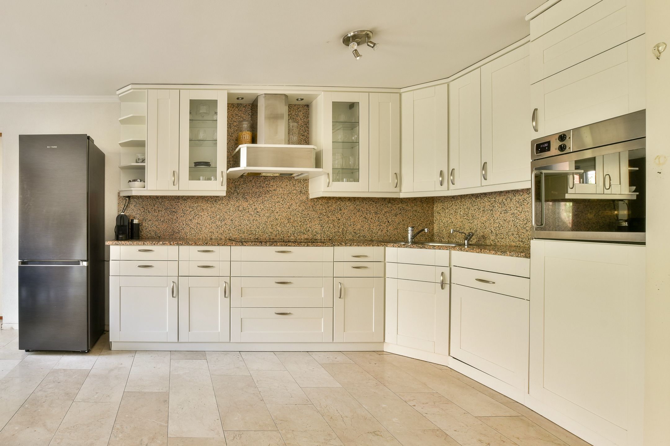 Foto 12 van Sara Roosstraat 17