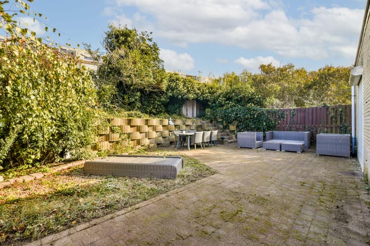 Photo 14 of Sara Roosstraat 17