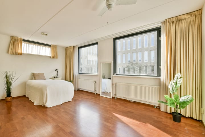 Photo 17 of Sara Roosstraat 17