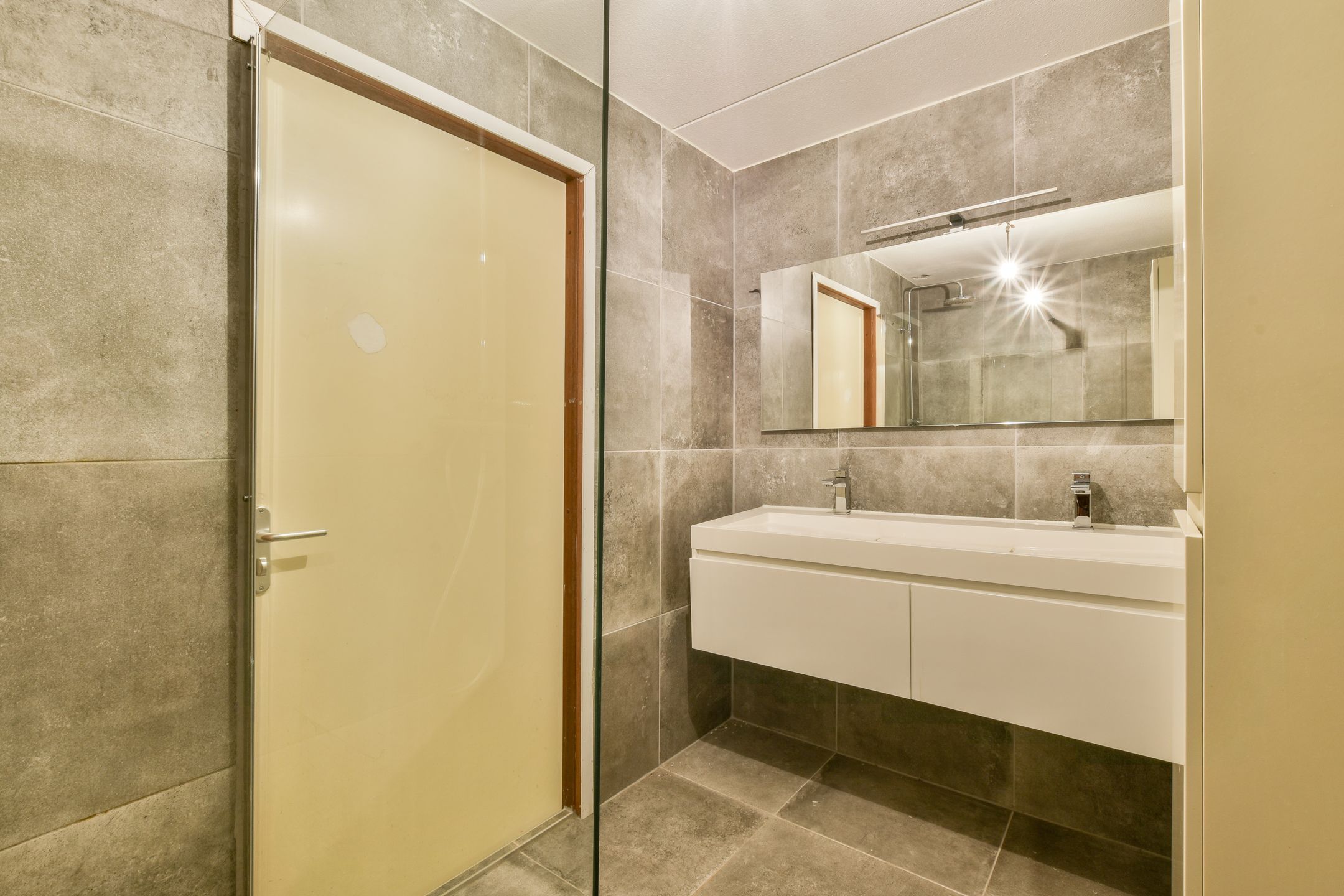 Foto 21 van Sara Roosstraat 17