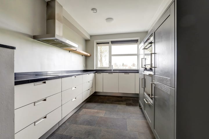 Photo 9 of Reitensestraat 1