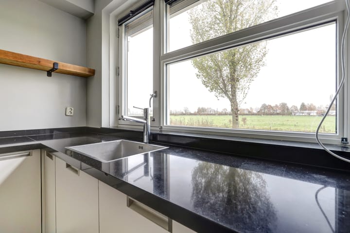 Photo 12 of Reitensestraat 1