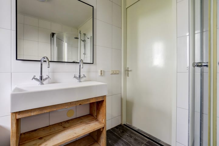 Photo 23 of Reitensestraat 1