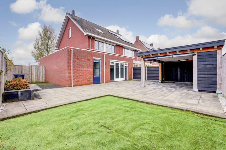 Photo 36 of Reitensestraat 1