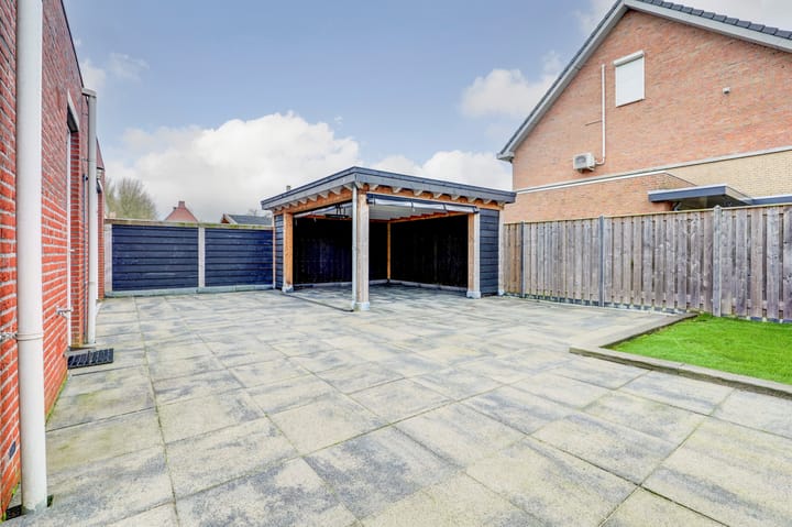 Photo 40 of Reitensestraat 1