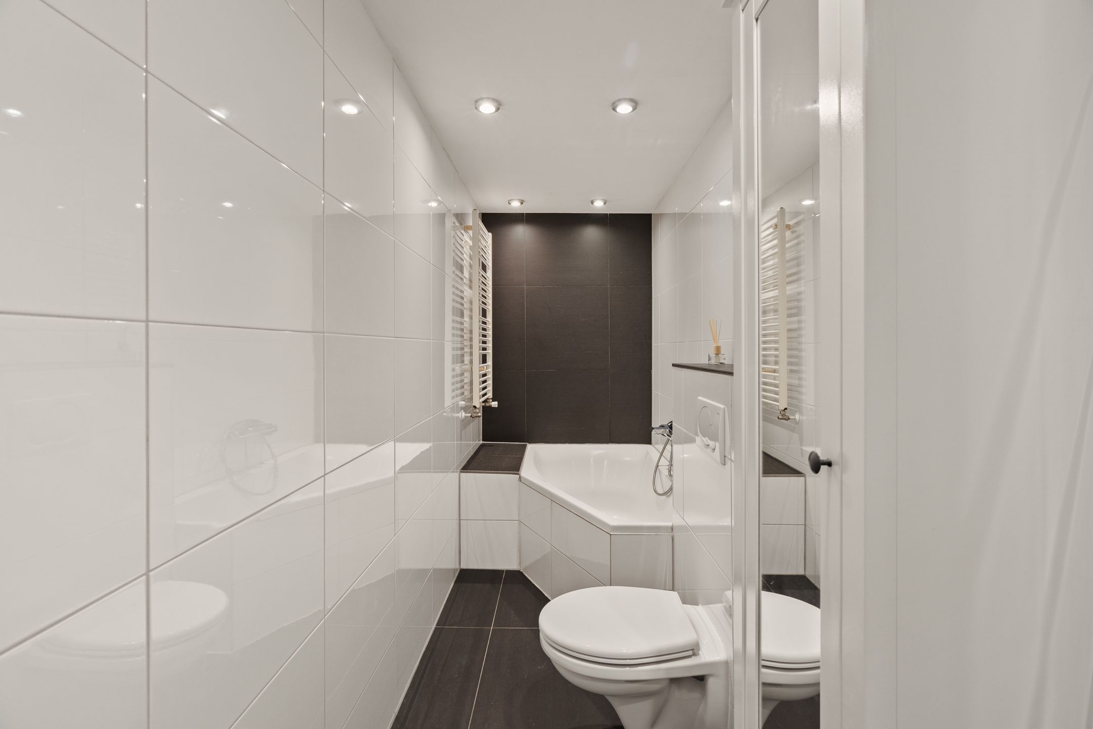 Photo 3 of Zonnebloemstraat 15-A