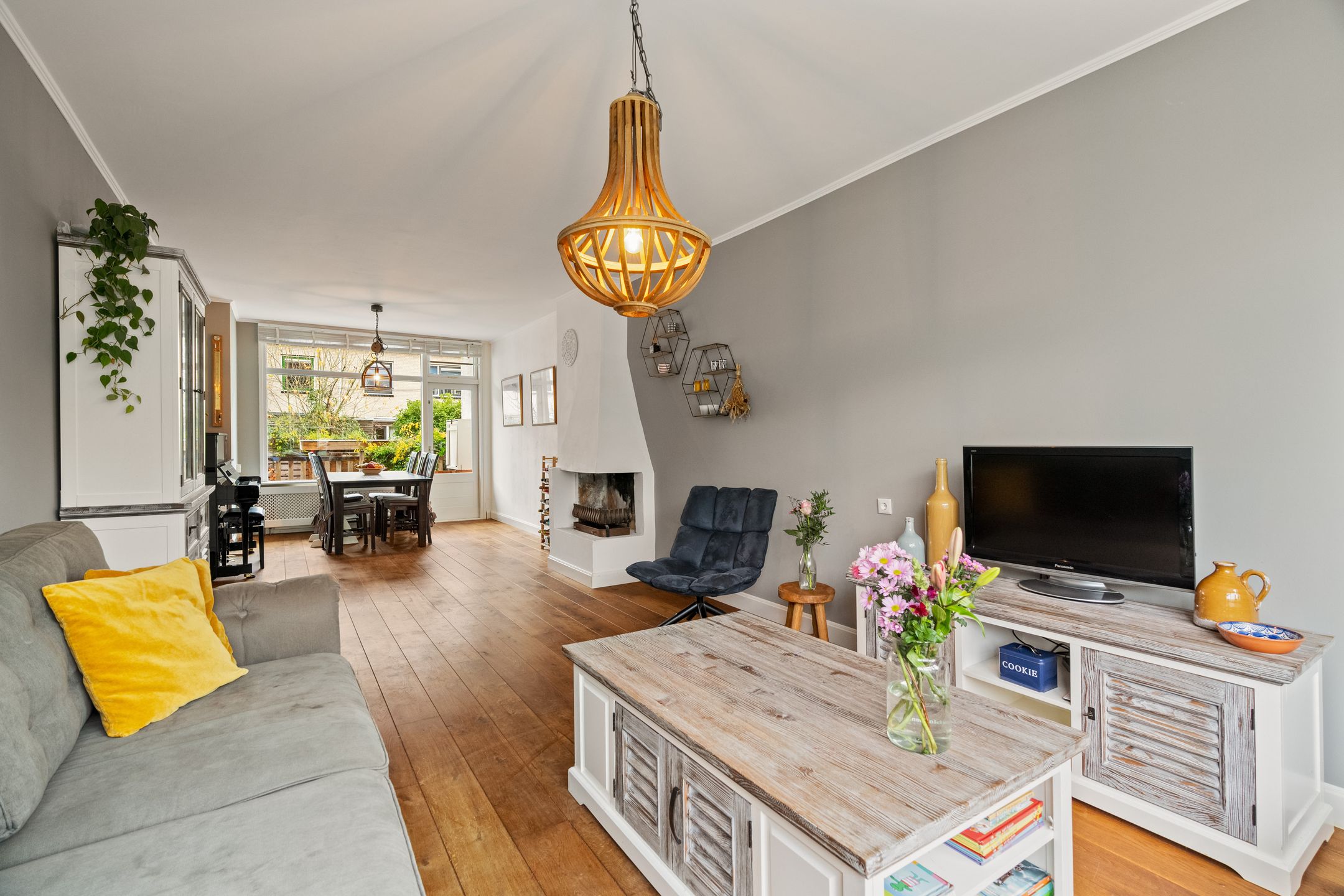 Photo 6 of Zonnebloemstraat 15-A