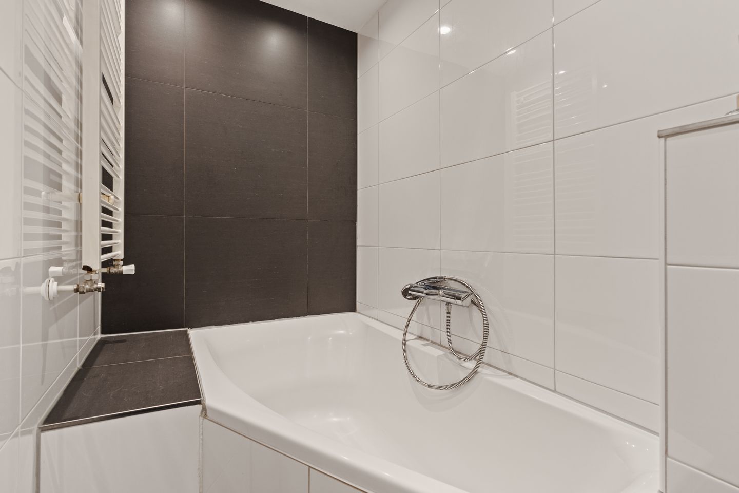 Photo 20 of Zonnebloemstraat 15-A