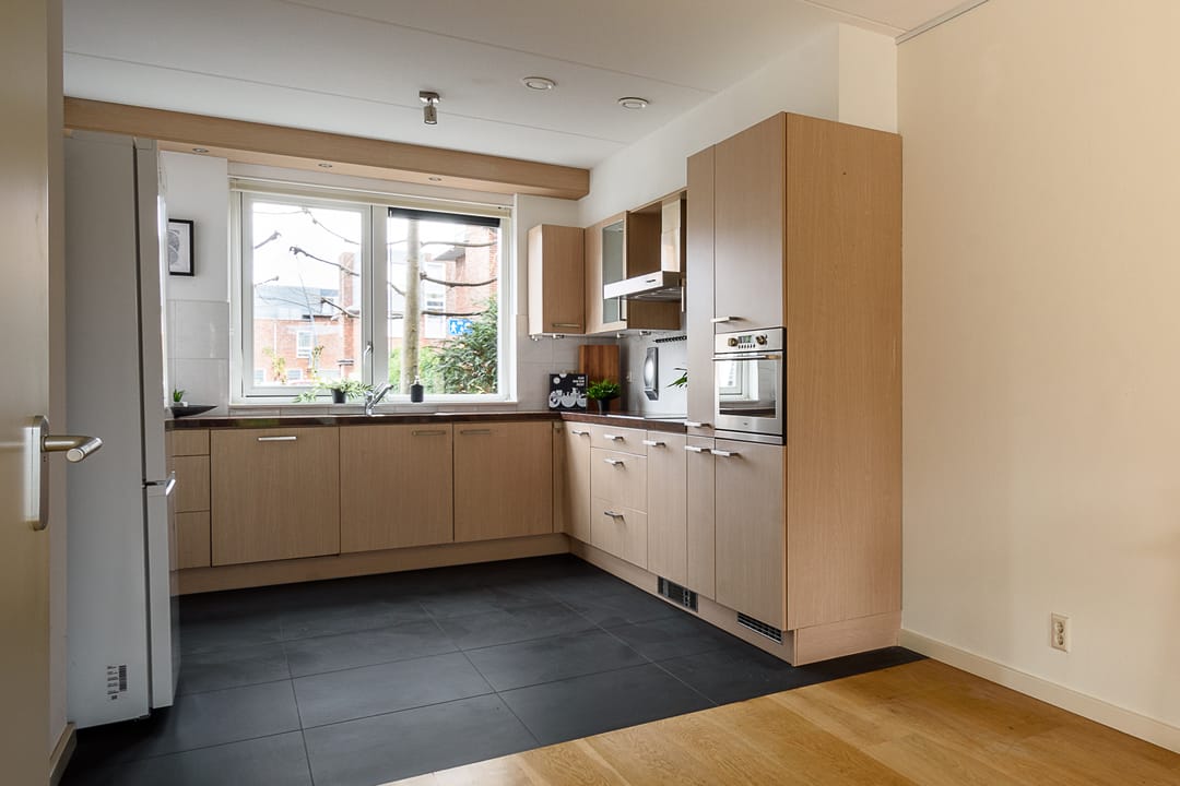 Photo 11 of Ambachtslaan 23