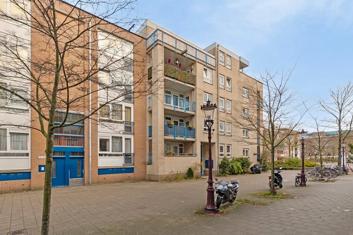 Bekijk foto 1 van Muntendamstraat 47