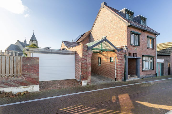 View photo 8 of Cremerstraat 26