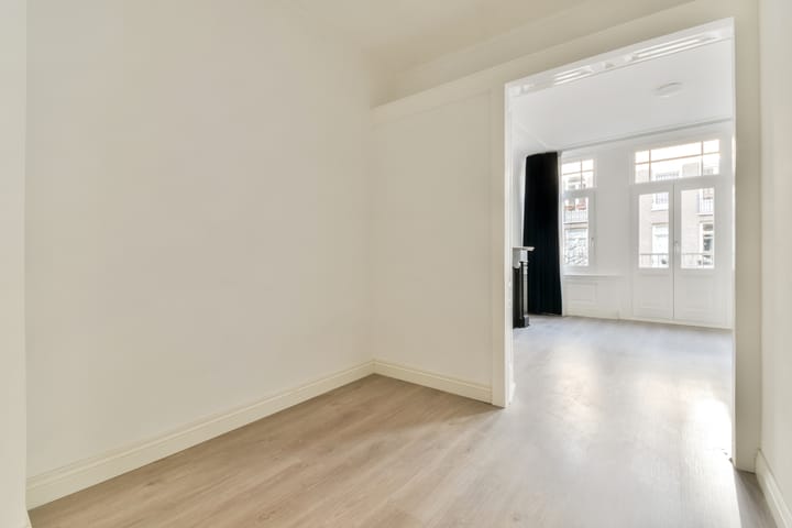 Foto 10 van Tolstraat 126-2