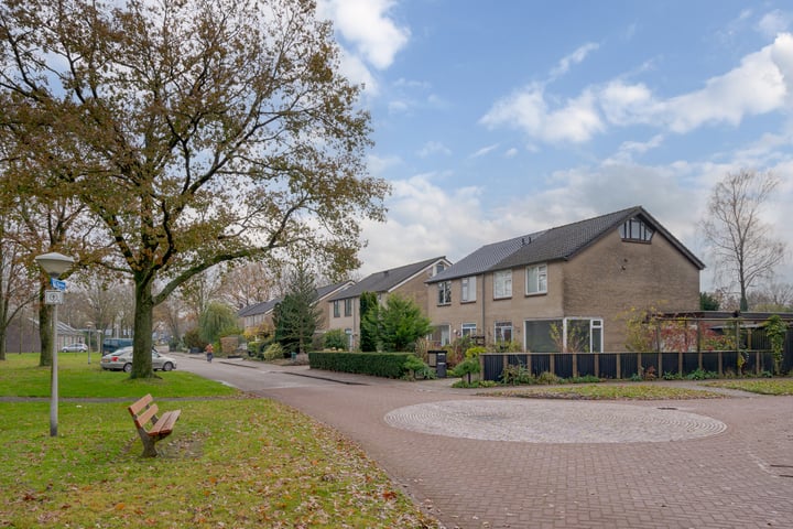 View photo 2 of J.L. Nijsinghweg 22