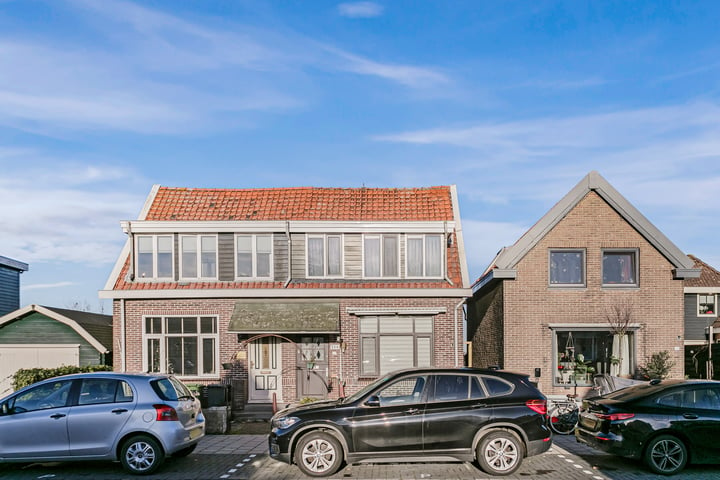 Bekijk foto 1 van Kerkstraat 216