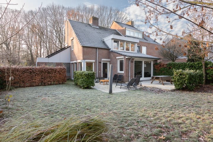 Foto 1 van Treublaan 18