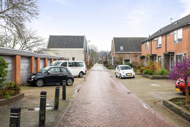 Bekijk foto 27 van Bloemstraat 79