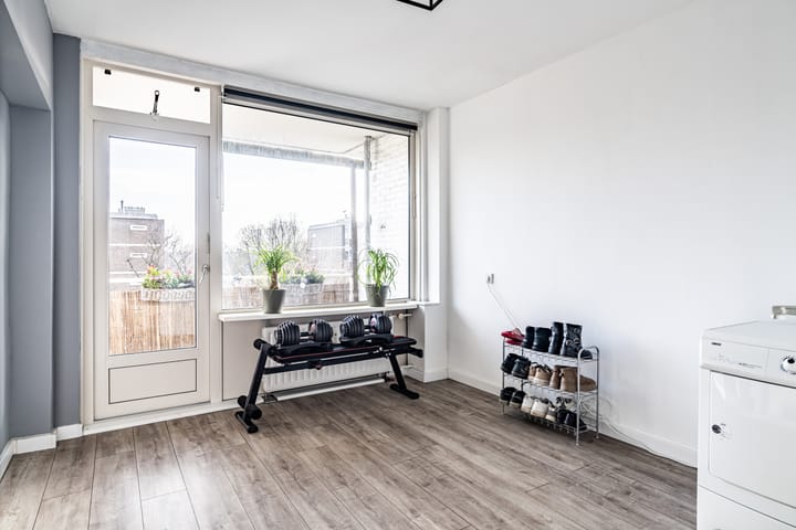 Foto 18 van Burgemeester Caan van Necklaan 252