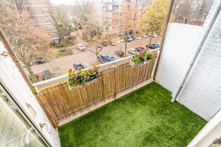 Foto 25 van Burgemeester Caan van Necklaan 252