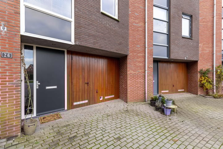 Foto 7 van Vuurvlinder 26