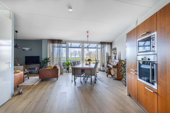 Foto 14 van Vuurvlinder 26