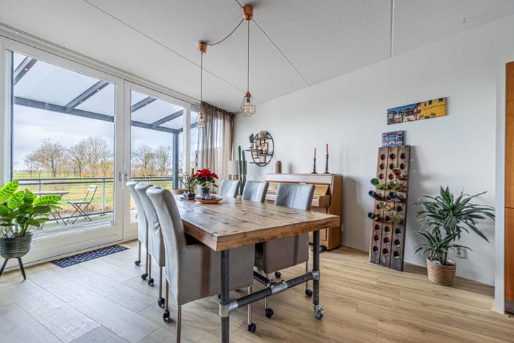 Foto 17 van Vuurvlinder 26