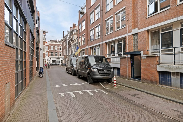 Bekijk foto 2 van Pieterstraat 26