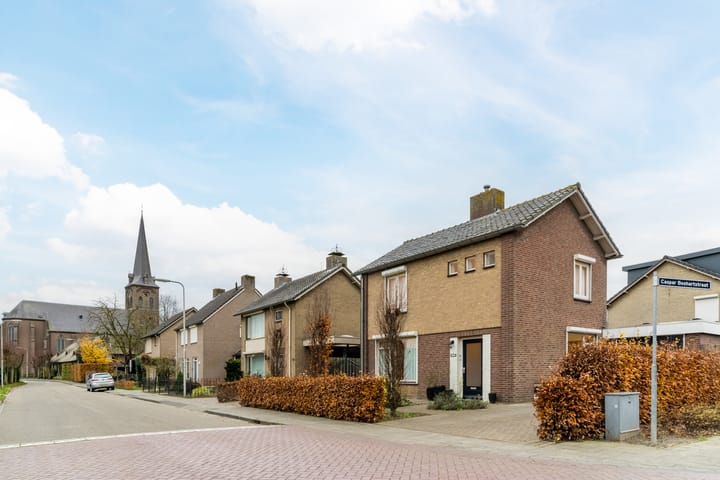 Foto 37 van Kerkstraat 11