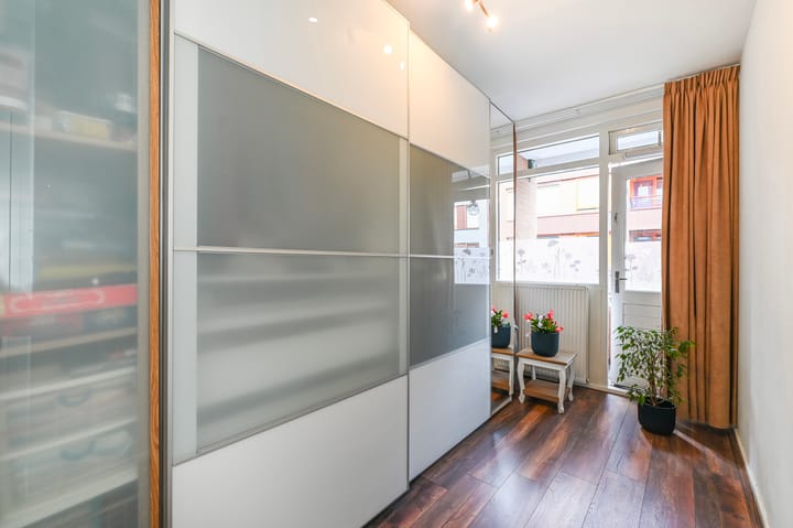 Foto 14 van Damstraat 26