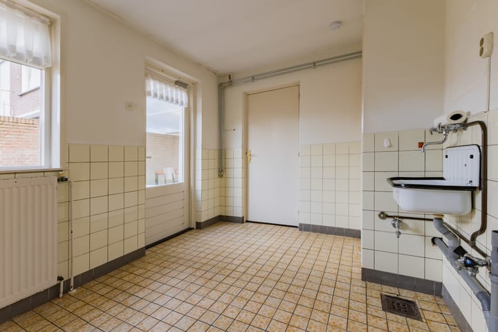 Foto 8 van Anemoonlaan 6