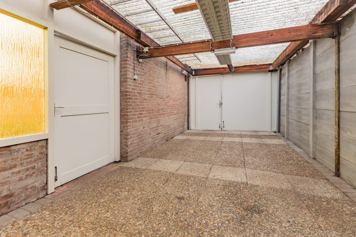 Foto 30 van Anemoonlaan 6