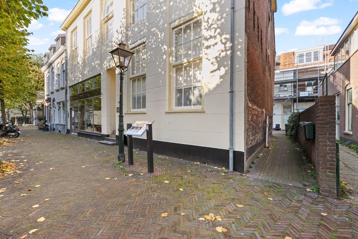 Photo 1 of Voorstraat 52-E