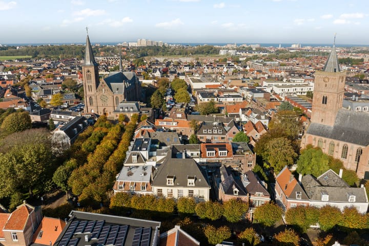 Photo 20 of Voorstraat 52-E