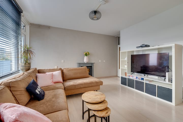 Foto 7 van Achtersteven 42