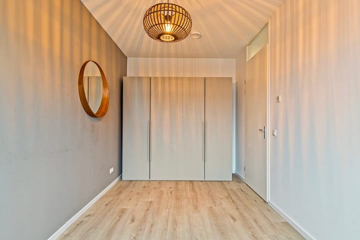 Foto 16 van Kanaalweg 44