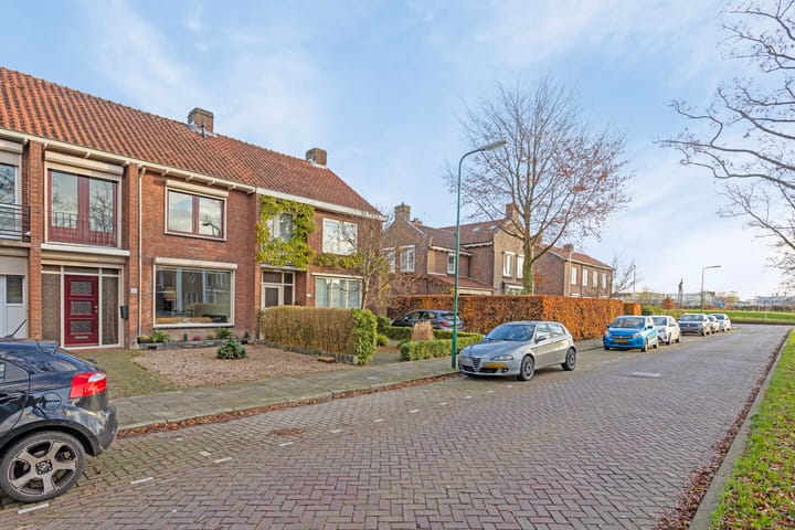 Foto 32 van Nachtegaallaan 36