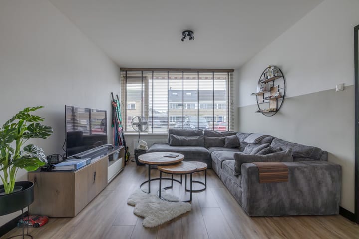 Foto 11 van Van Stolbergstrjitte 2