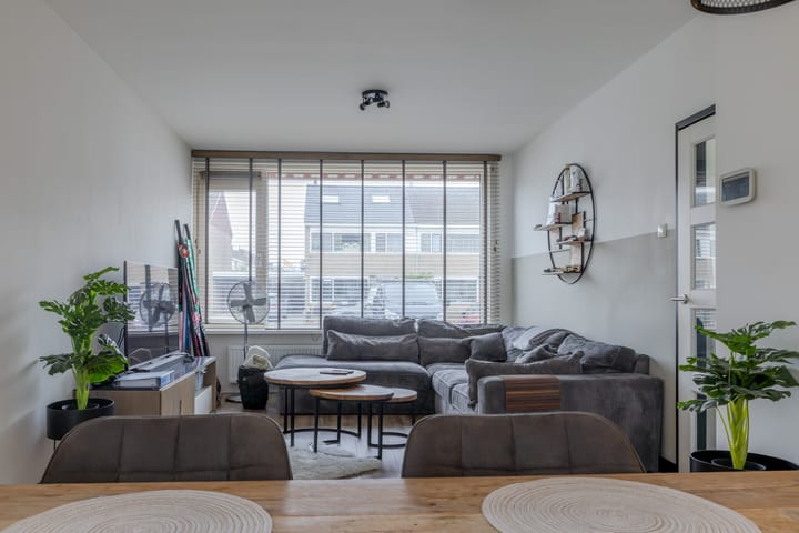 Foto 10 van Van Stolbergstrjitte 2