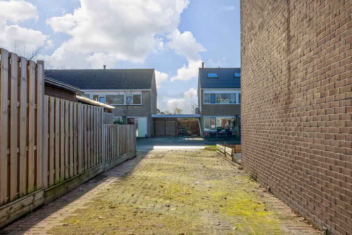 Foto 32 van Van Stolbergstrjitte 2