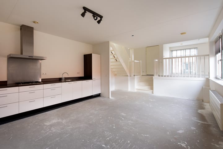 Photo 11 of Galileistraat 13