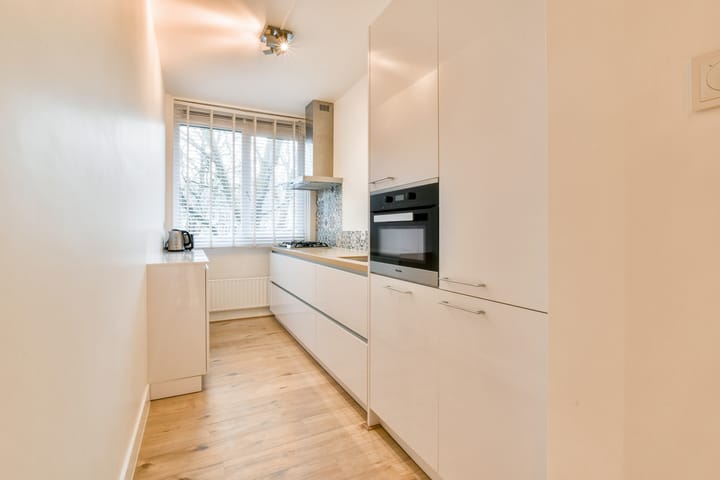 Photo 10 of Tongelaer 10-2